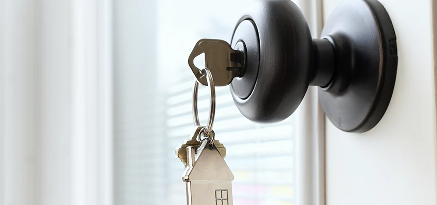 Bifold Door Knob Replacement in Nipomo, California